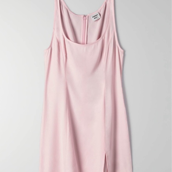 Aritzia Dress - Picture 1 of 1